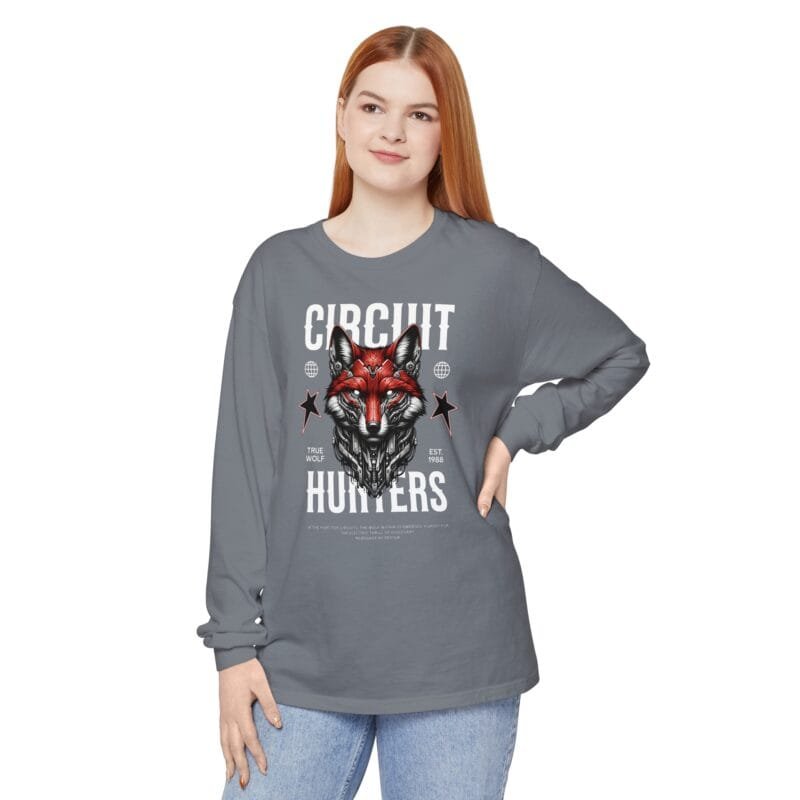 CIRCUIT HUNTER Circuit Hunters Wolf Graphic Long Sleeve T-Shirt $26.59